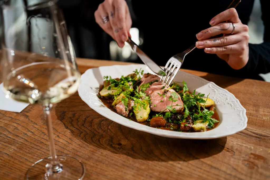 Gastro foto IL Morso — prostřený stůl